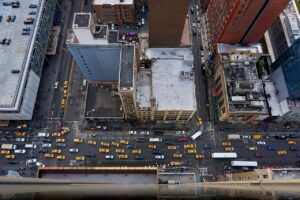 福岡市城南区で未経験者歓迎のタクシー運転手求人はどこにある？