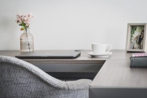 タクシーの求人、勤務時間はどれくらいが一般的？